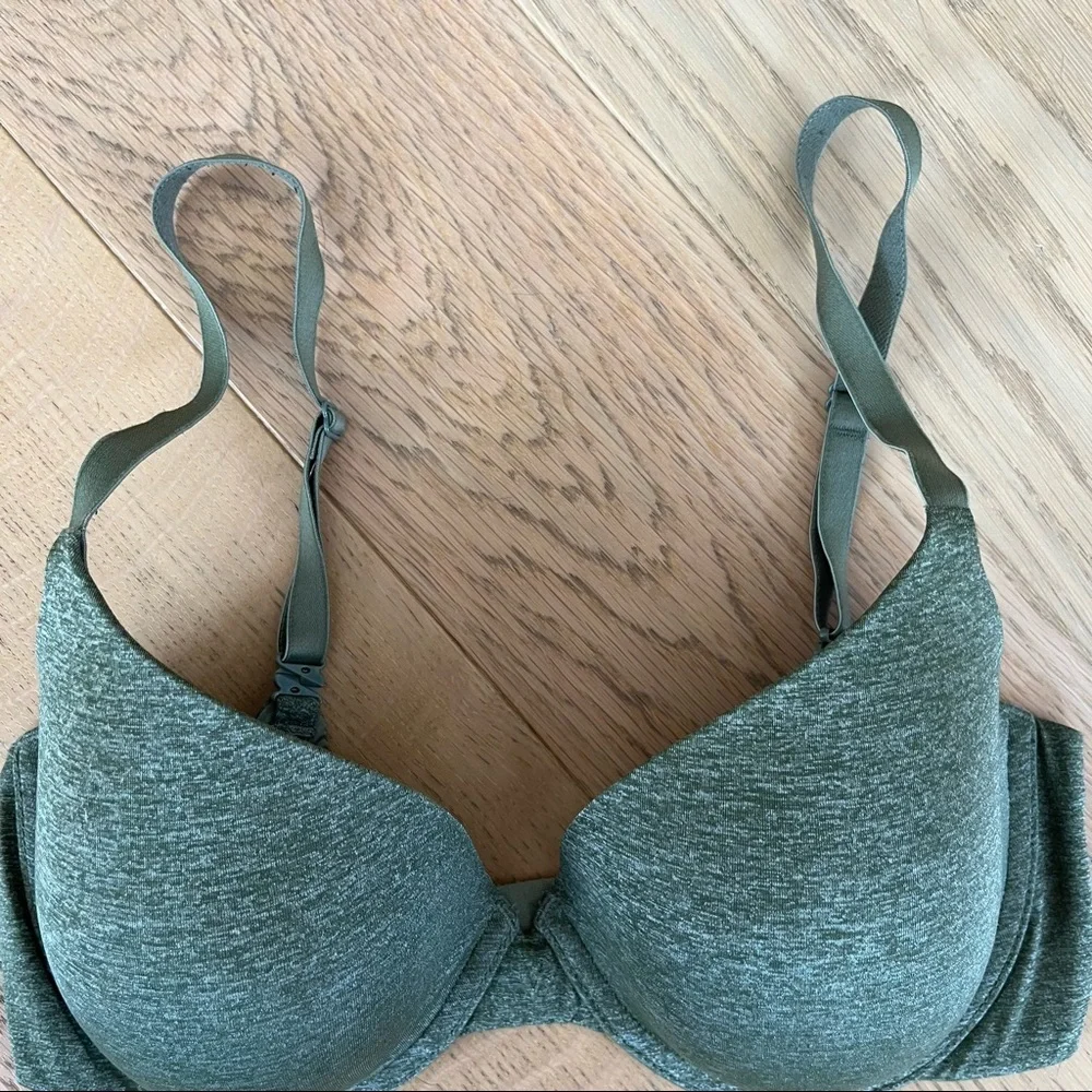 Victorias Secret size 34d